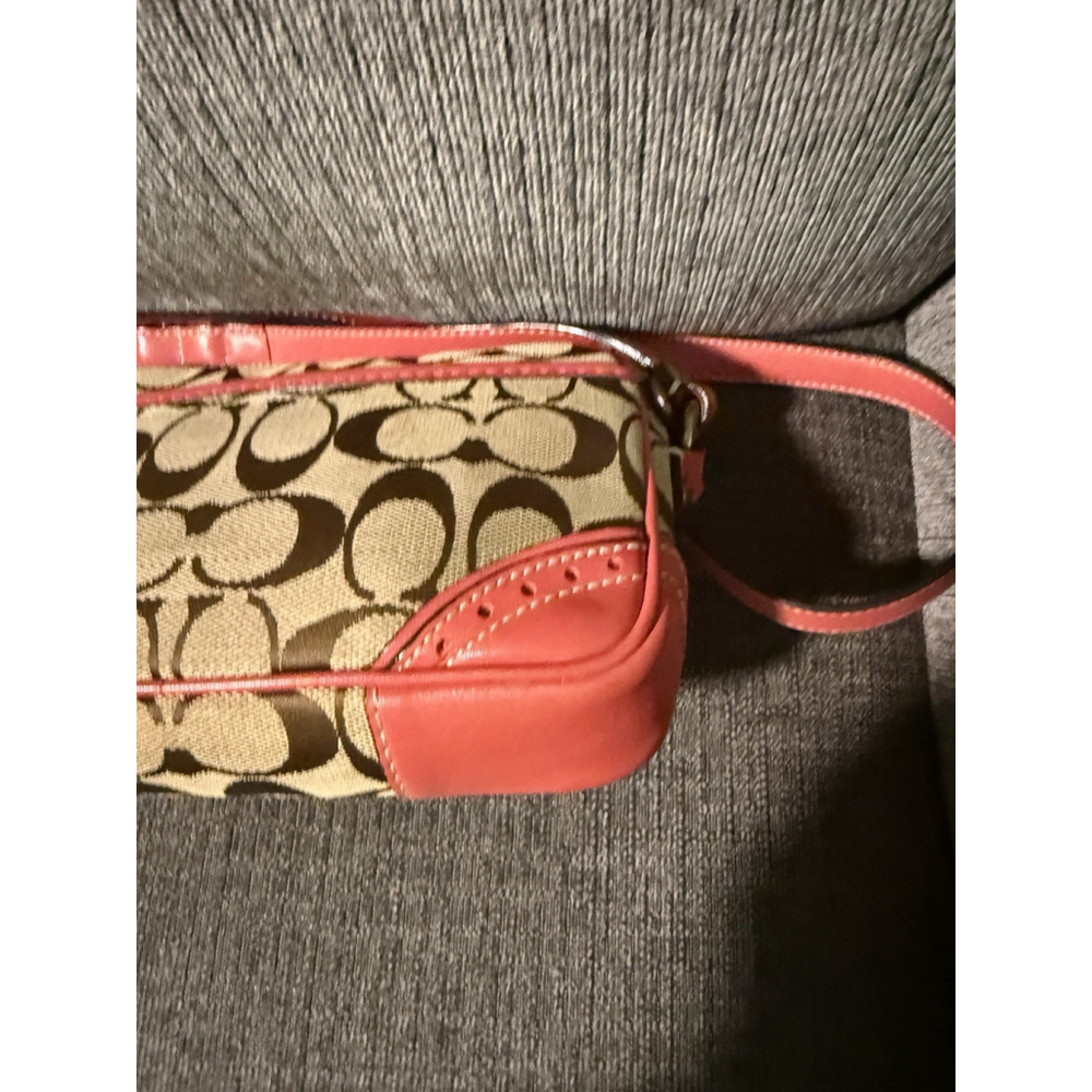 Vintage y2k Coach Hot Pink Crossbody with Turnlock - Picture 6 of 11